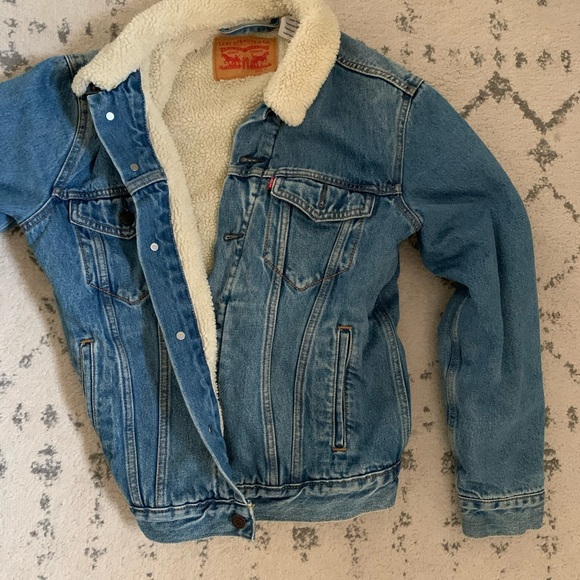 Levi's Trucker Sherpa Button Up Jean Jacket Size Small - Picture 8 of 8